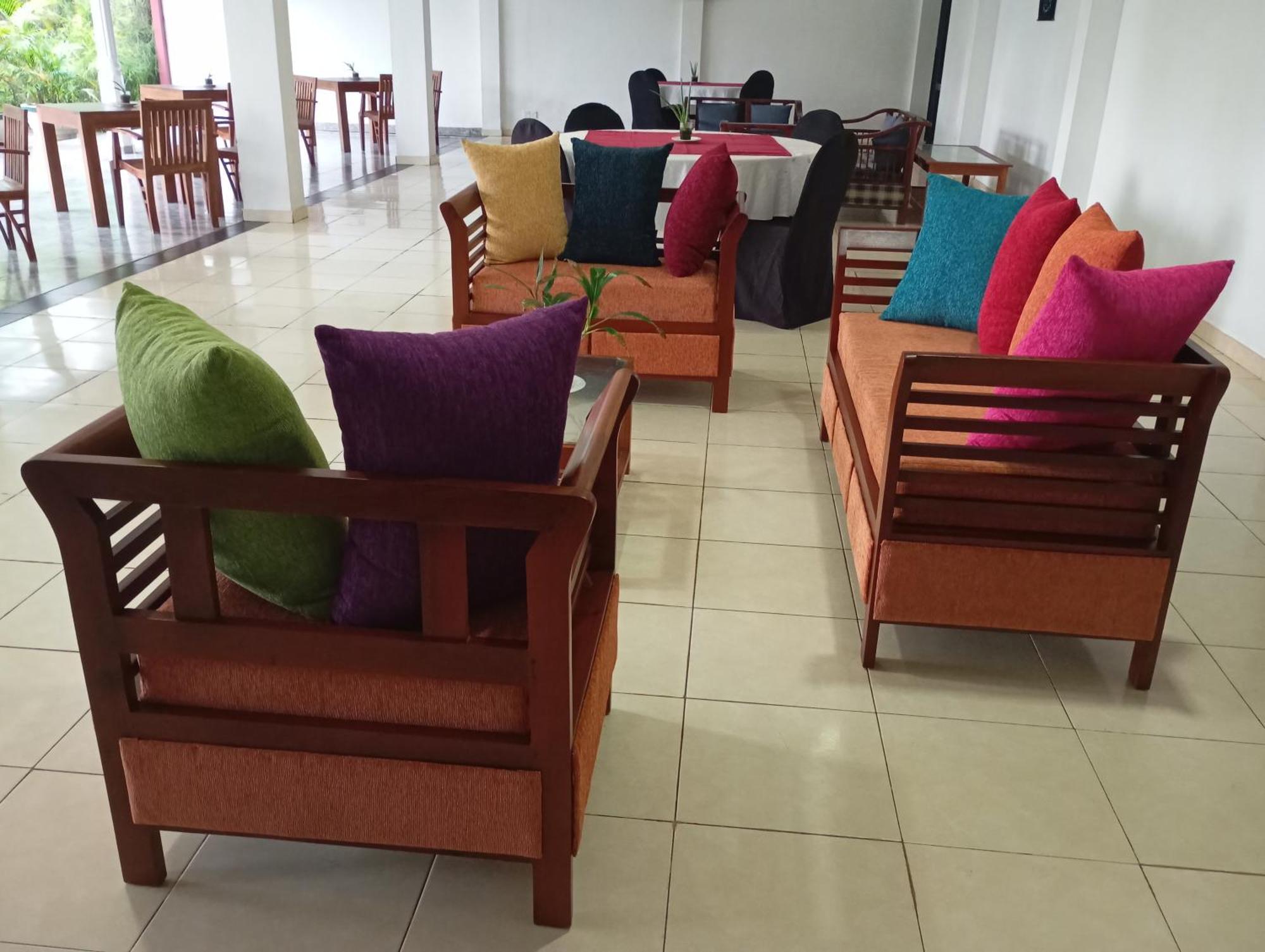 Larn'S Villa Hotel & Apartment Wadduwa Exterior photo