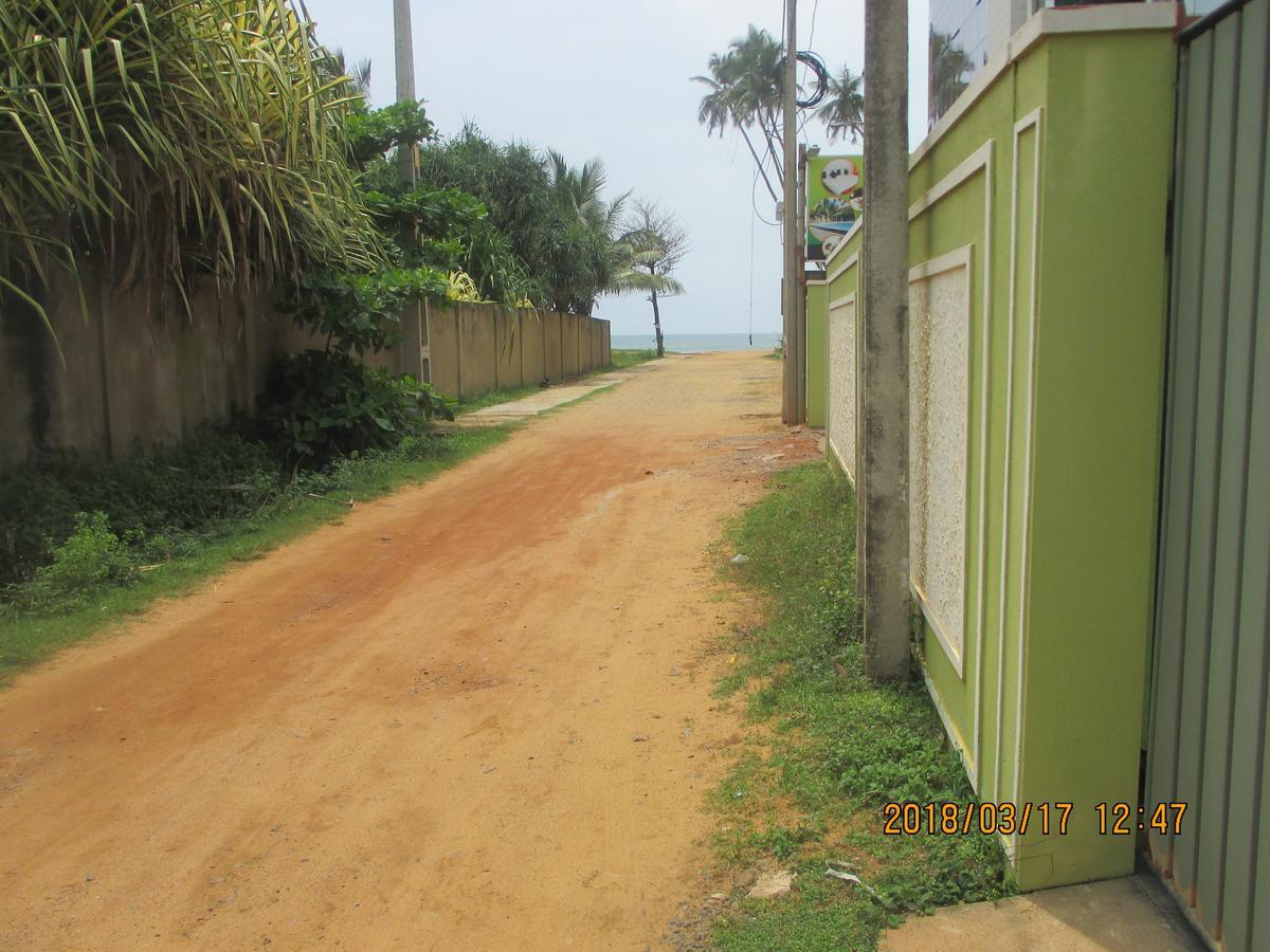 Larn'S Villa Hotel & Apartment Wadduwa Exterior photo