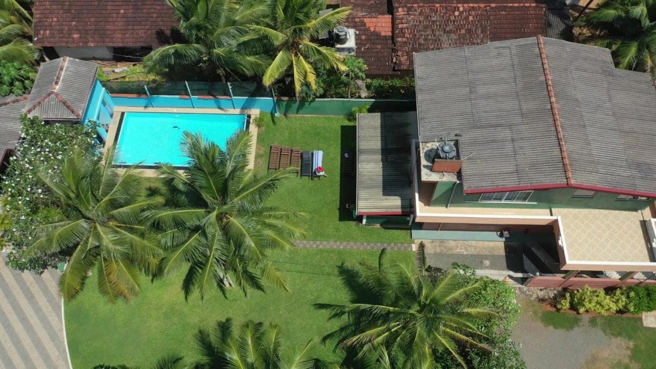 Larn'S Villa Hotel & Apartment Wadduwa Exterior photo